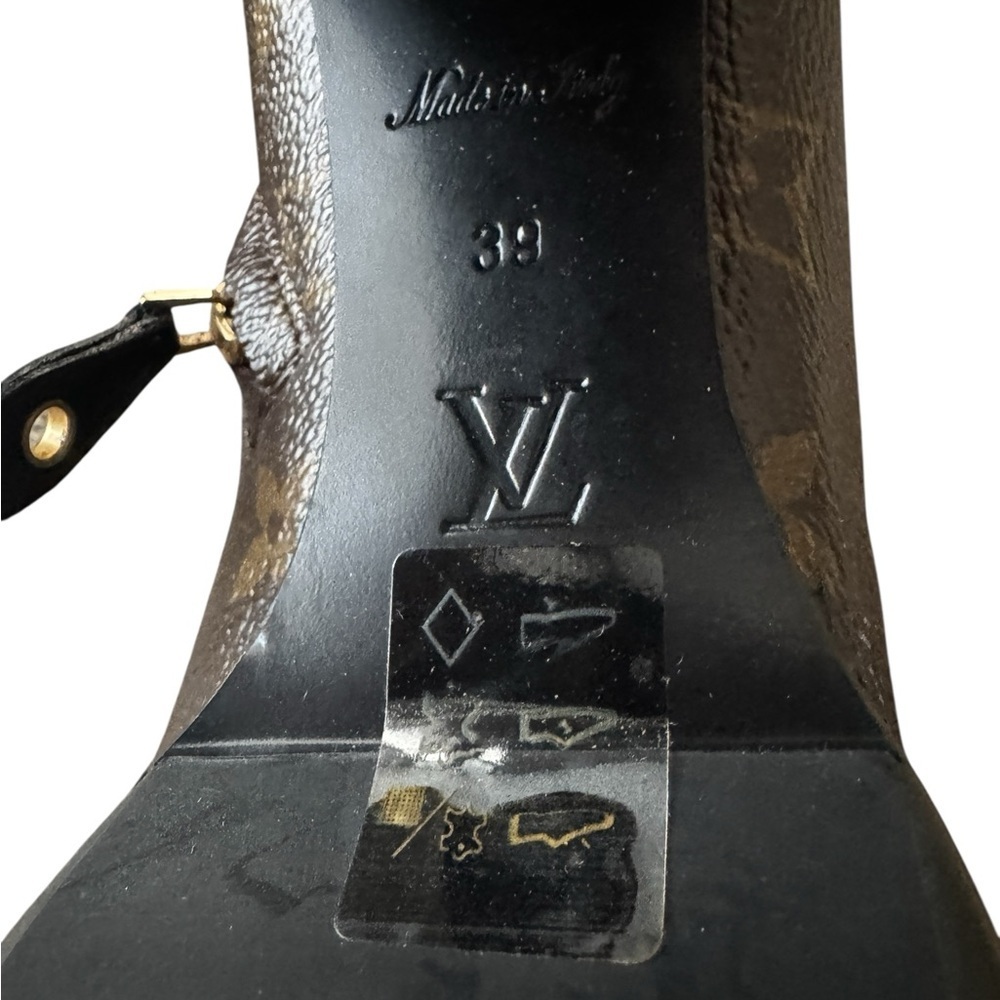Louis Vuitton Patent Calfskin Monogram Star Trail Ankle Boots Size 39 Black - Picture 5 of 7